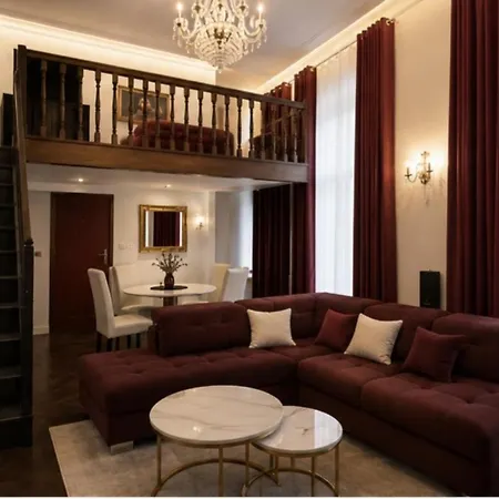 Duplex Baroque Vieux 4 Personnes דירה ליל